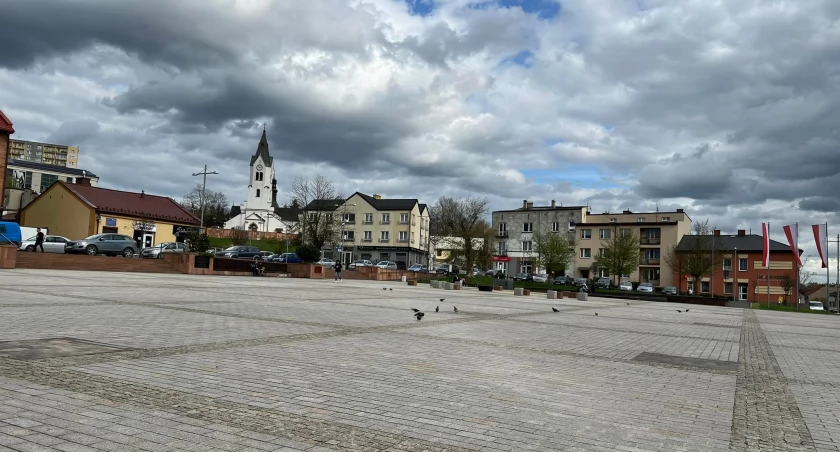 Ławeczka Staffa pojawi się w przestrzeni starachowickiego rynku