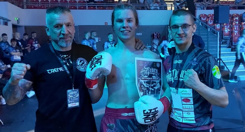 Zwycięskie otwarcie Mateusza Guni na gali One Punch w Ostrowcu Św. Zebrał mnóstwo pochlebnych recenzji