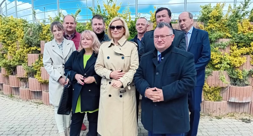 Robert Janus z poparciem Renaty Janik