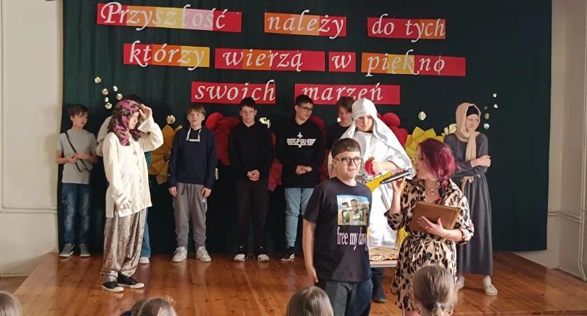 Międzynarodowy projekt w społecznej podstawówce. Jak na co dzień chronić środowisko?