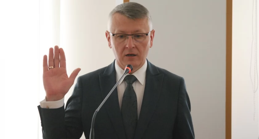 I sesja Rady Gminy w Mircu za nami. Są nowe twarze w lokalnym samorządzie [ZDJĘCIA, WIDEO]