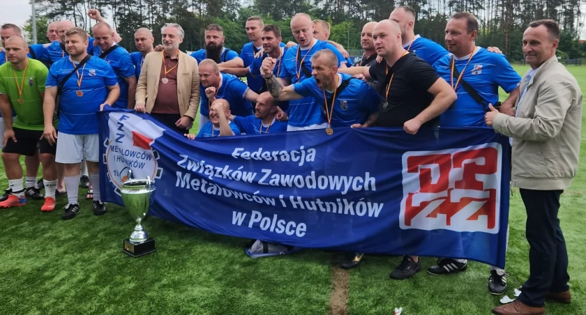 Starachowiccy Metalowcy najlepszą drużyną I międzybranżowego turnieju o puchar przewodniczącego OPZZ. Wojna nerwów w finale