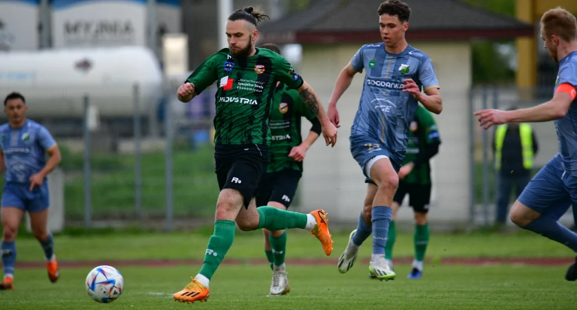 Star Starachowice – Wieczysta Kraków już 7 czerwca. Finisz sezonu w piątkowe popołudnie
