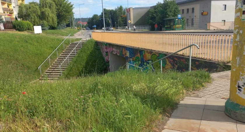 400 dłoni starachowiczan: zostaw ślad wolności!