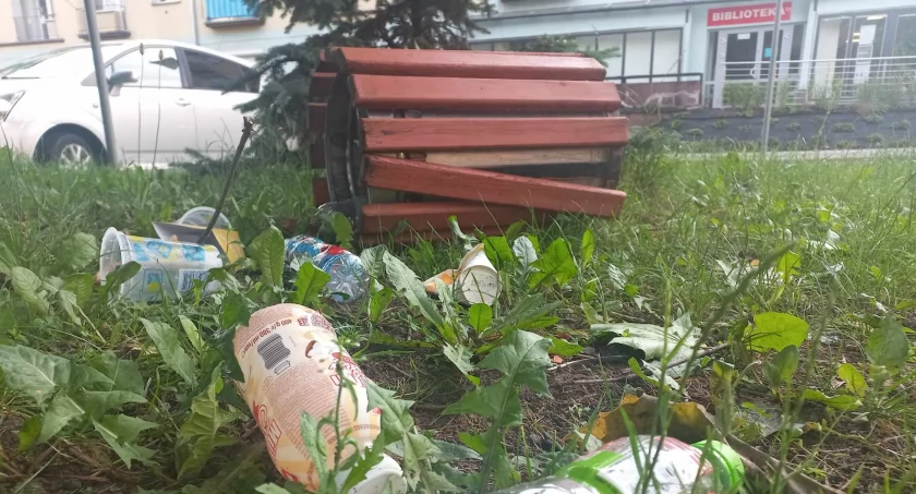 Starachowicki kosz ofiarą konfliktu przy ul. Żeromskiego!