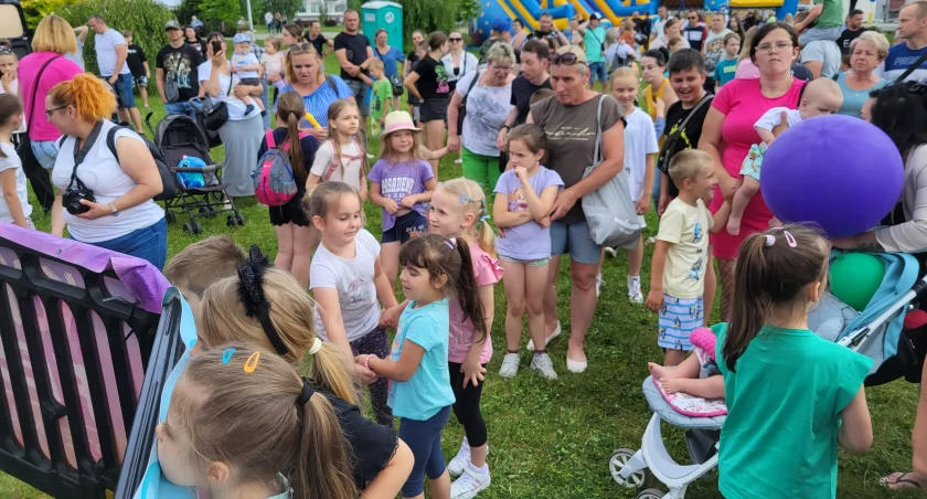 Zabawa dla dzieci pod skałkami w Starachowicach.  Zobacz zdjęcia z imprezy!
