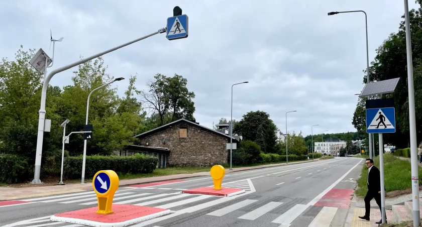 Bezpieczniej na przejściach dla pieszych w powiecie starachowickim