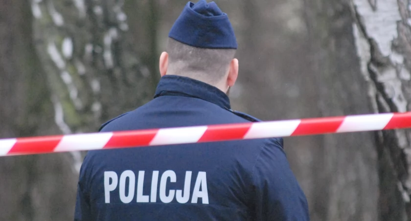 Wypadek w Stykowie. 70-letni mężczyzna stracił panowanie nad motocyklem