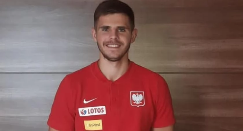 Kacper Kasperowicz w Starze Starachowice. Były młodzieżowy reprezentant Polski wypożyczony do końca sezonu