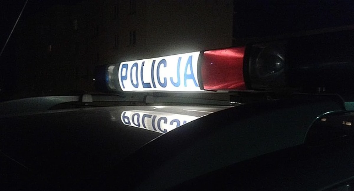Wypadek w zakładzie stolarskim w Godowie. Poszkodowany mężczyzna w stanie zagrażającym życiu