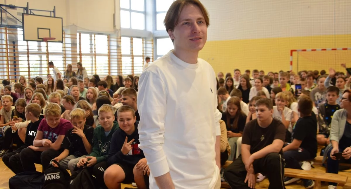 Marcin Kruszewski o prawach i obowiązkach uczniów w gm. Mirzec