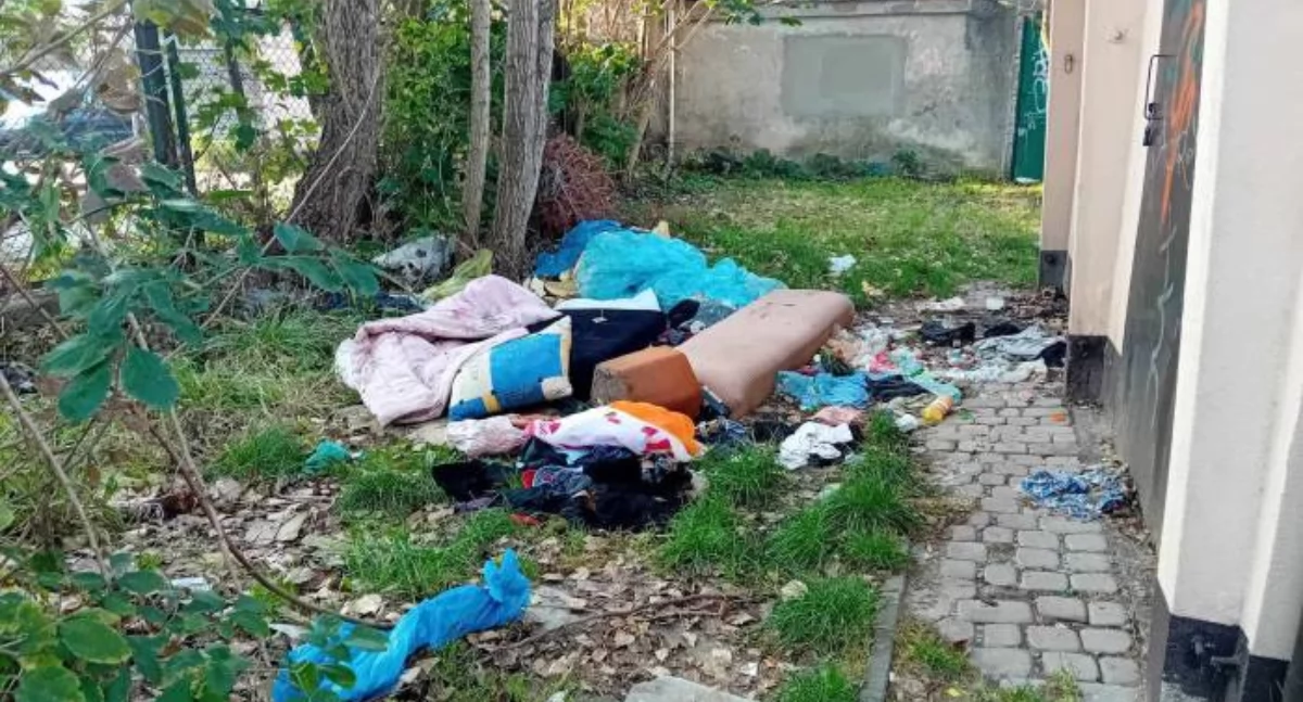 Noclegownia pod chmurką na Majówce. Mieszkańcy proszą o interwencję