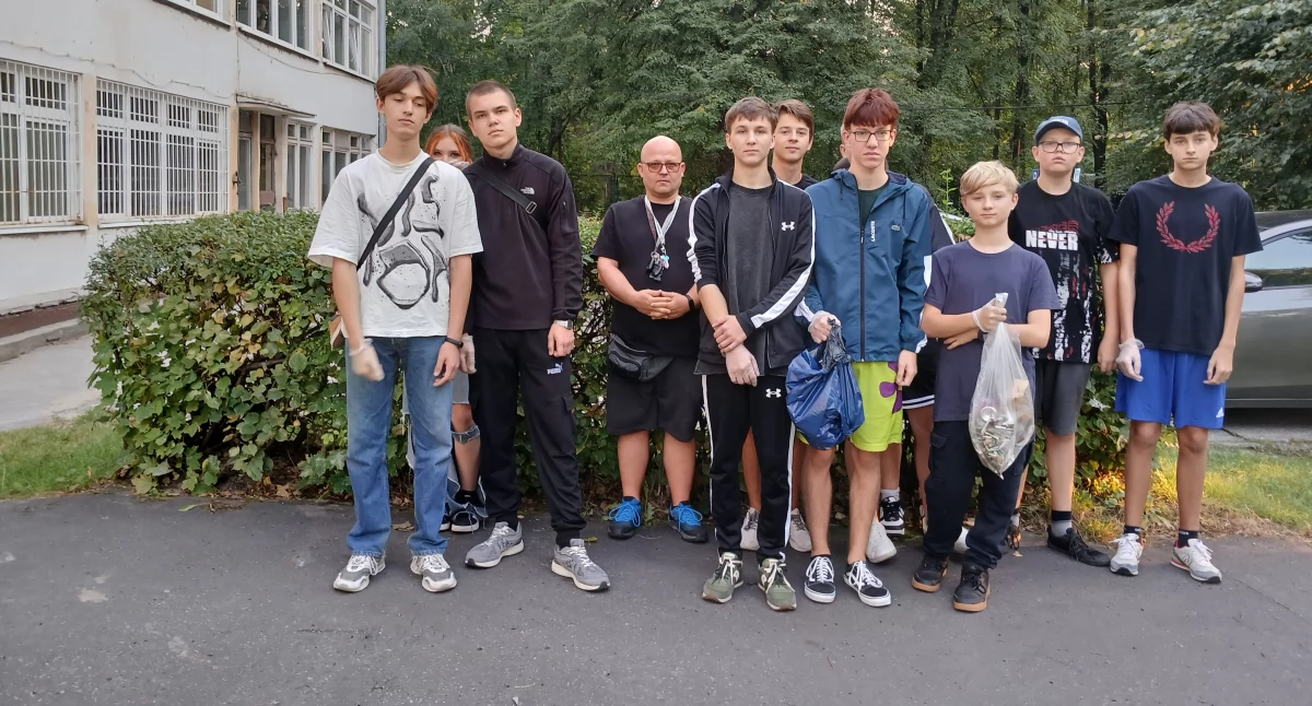 Uczniowie ZSZ nr 1 na straży czystej ziemi