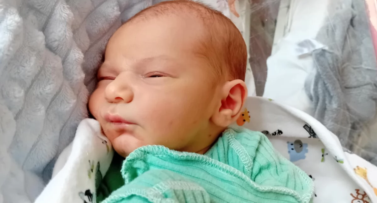 ADRIAN urodził się 19 PAŹDZIERNIKA