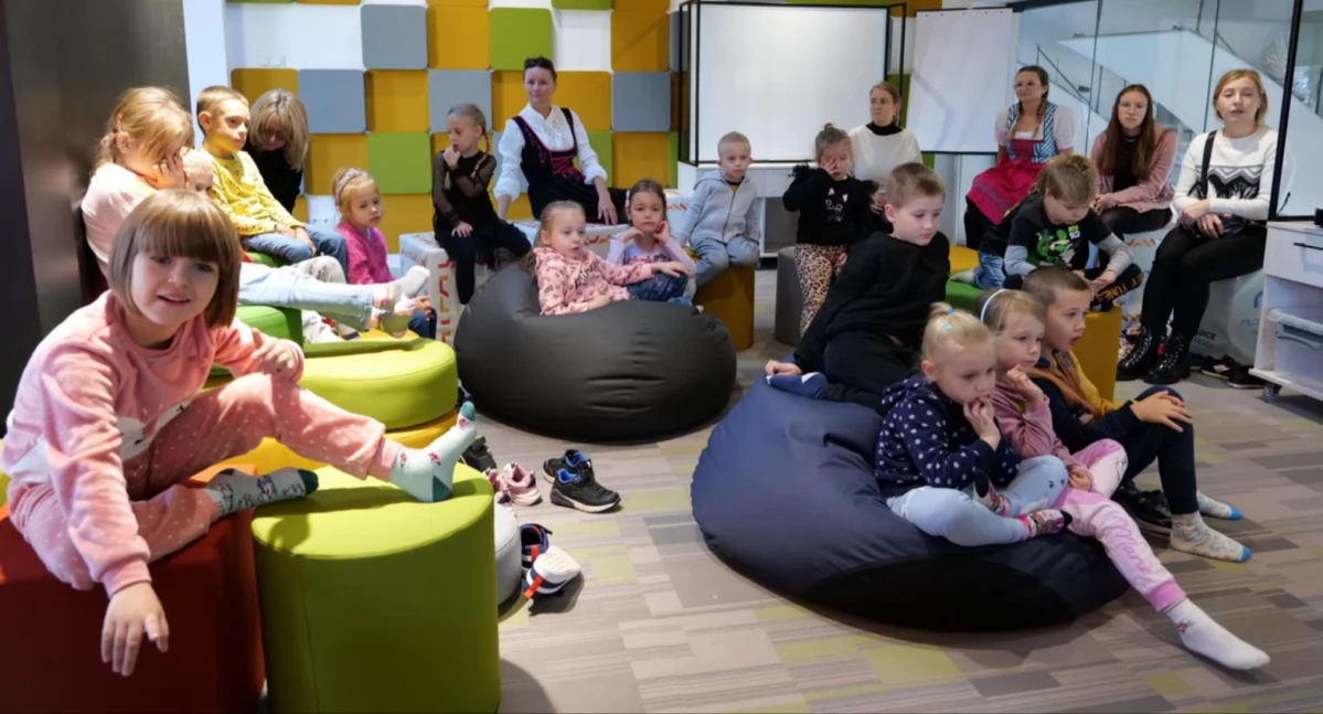 Przedszkolaki i kreatywne bajki w Pałacyku