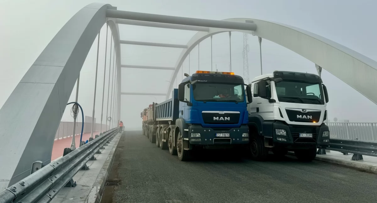 Próby obciążeniowe wiaduktu w Starachowicach zliczone! To zielone światło dla finalizacji inwestycji