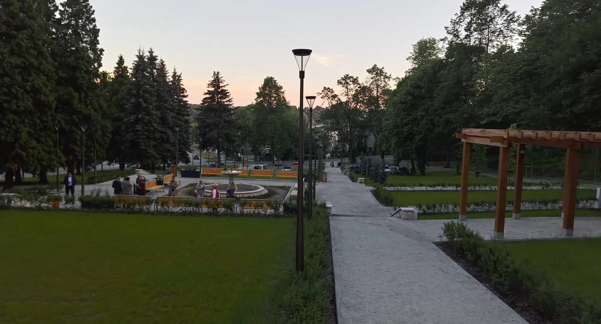 Ciemno na Radomskiej w Starachowicach, dlaczego?