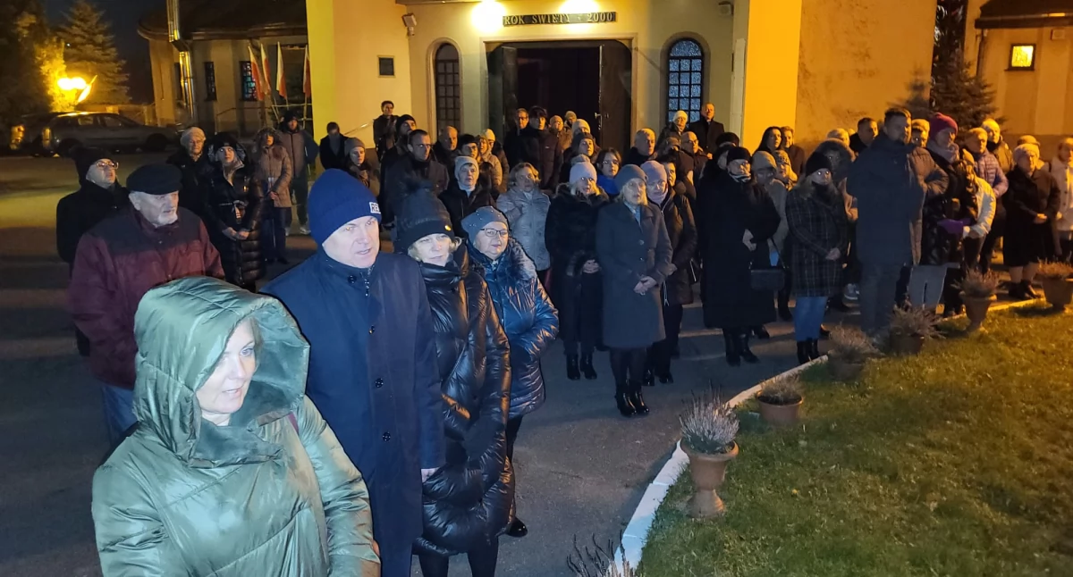Nowa tablica poświęcona Janowi Piwnikowi  na os. Południe. By kolejne pokolenia pamiętały o Ponurym