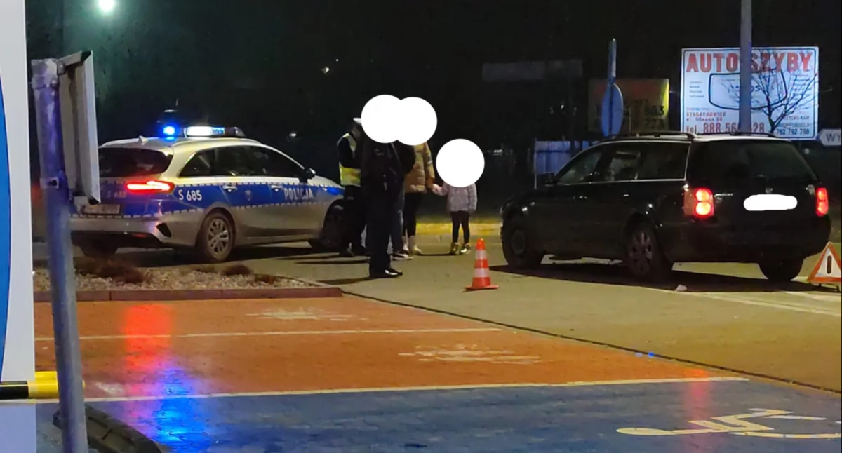 Zderzenie samochodów w Starachowicach. Jedna osoba poszkodowana