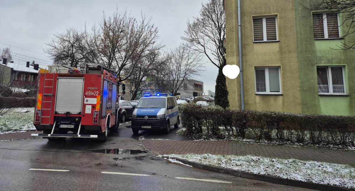 W mieszkaniu w bloku miał zostać zaatakowany nożem. Starachowiczanin odpowie za bezprawne wezwanie służb