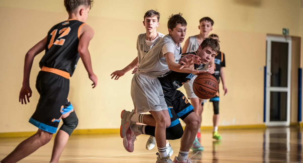 Kadeci Basketu Starachowice udanie rozpoczęli II rundę rozgrywek. Team Marcina Kota pokonał AK Dream Makers Chrzanów