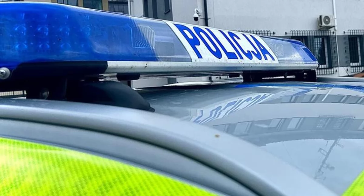 Nocna interwencja policjantów w gminie Brody. Kierowała samochodem na samej feldze