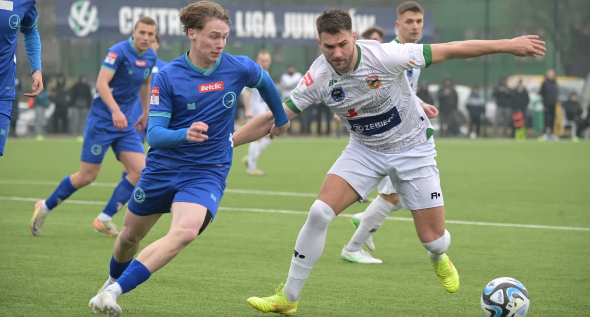 Pewne trzy punkty Staru Starachowice. Udany początek piłkarskiej wiosny