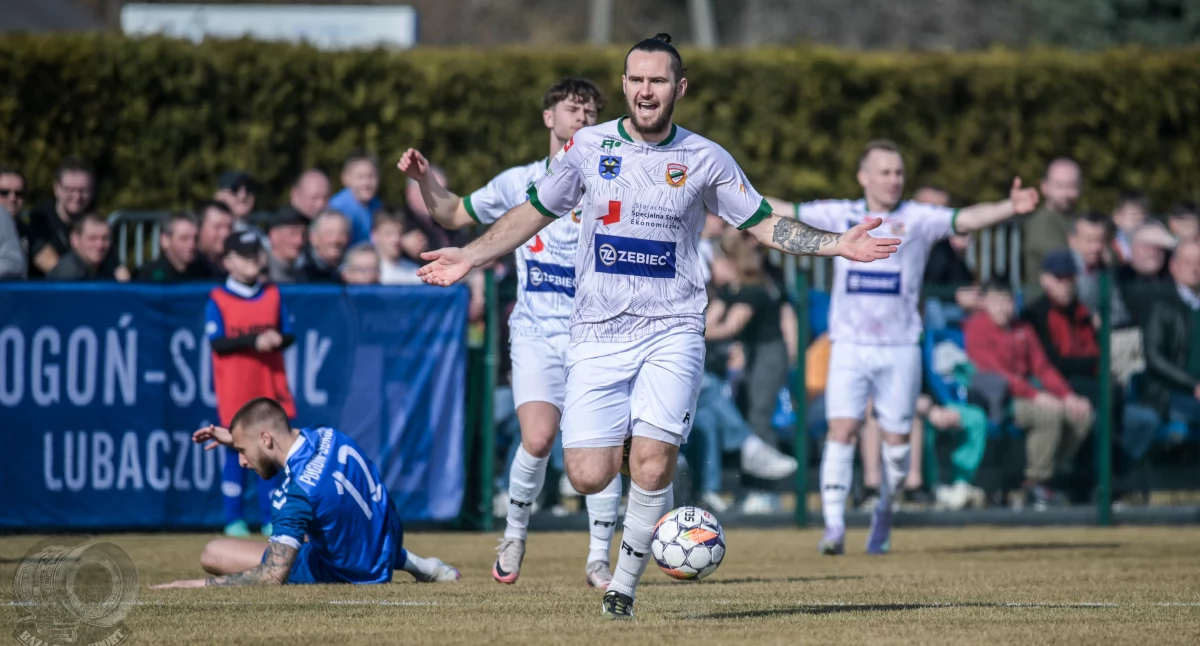 Galeria zdjęć z meczu Pogoń-Sokół Lubaczów – Star Starachowice! ⚽