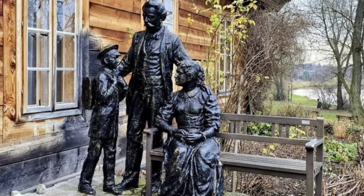  (Pod)Miejskie historie okiem Anety Marciniak. Szlakiem Stefana Żeromskiego cz. 1