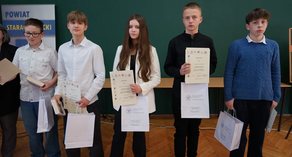  Historyczne szranki w I LO - znają nasze drogi do niepodległości