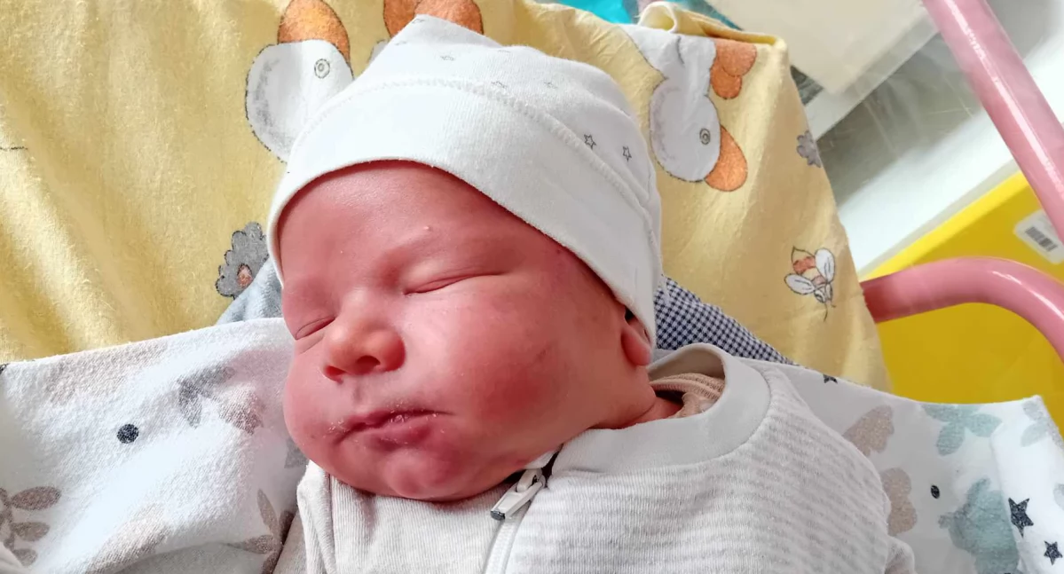 Stasiu urodził się 28 MARCA