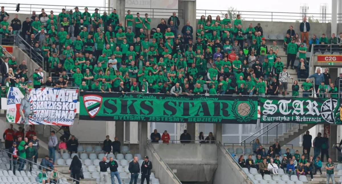 Zbiórka kibiców Staru Starachowice. Stowarzyszenie 