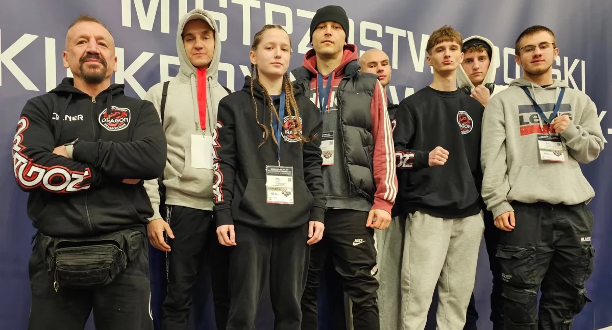Cztery medale fighterów Dragona Starachowice w mistrzostwach Polski w kickboxingu. Tak rodzą się legendy