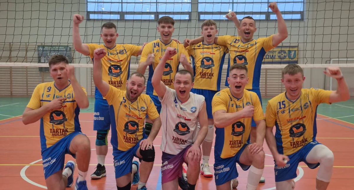 Mecz Arka Pawłów – GKS Rudki już w sobotę. Dekoracja siatkarzy przed pierwszym gwizdkiem arbitra
