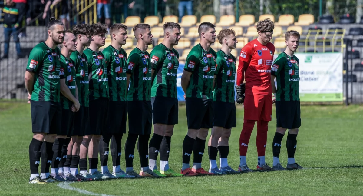 Półfinał piłkarskiego Pucharu Polski w Starachowicach. Ekipa Dariusza Pietrasiaka w roli gospodarza