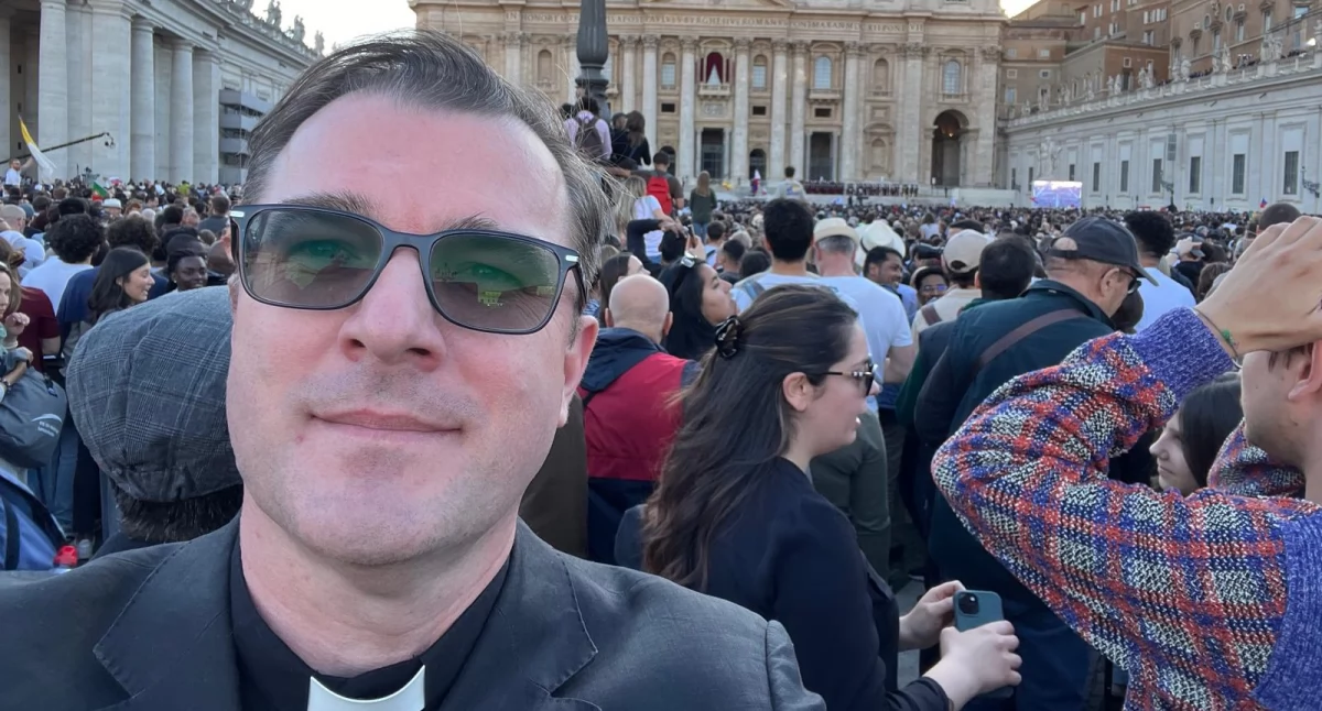  Mamy papieża!  Ks. Jakub Ciołak prosto z Watykanu dla portalu starachowicki.eu.