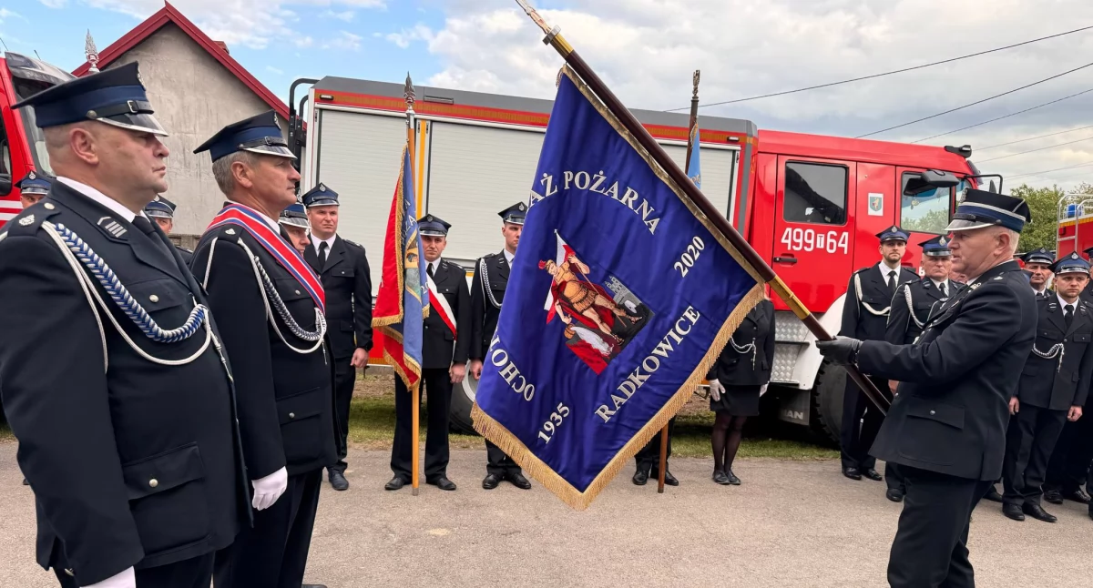 90 lat OSP w gm. Pawłów - sztandar, medale i odznaczenia za zasługi