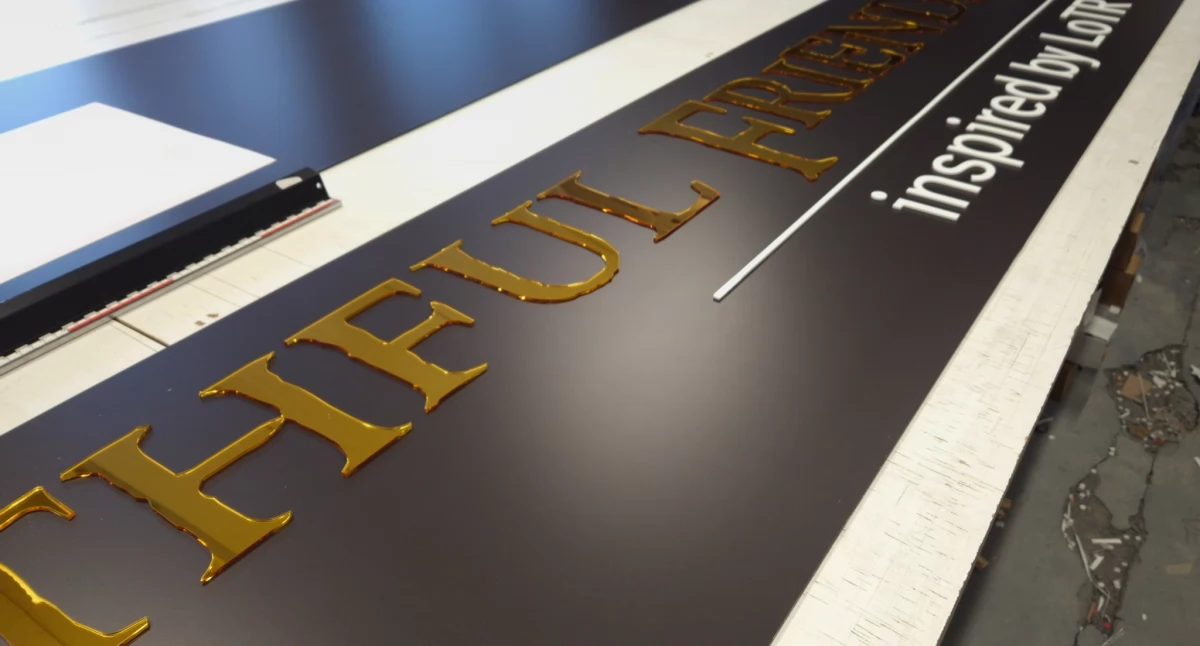 Efekt 3D w reklamie - jak przyciągać wzrok za pomocą wypukłych naklejek?