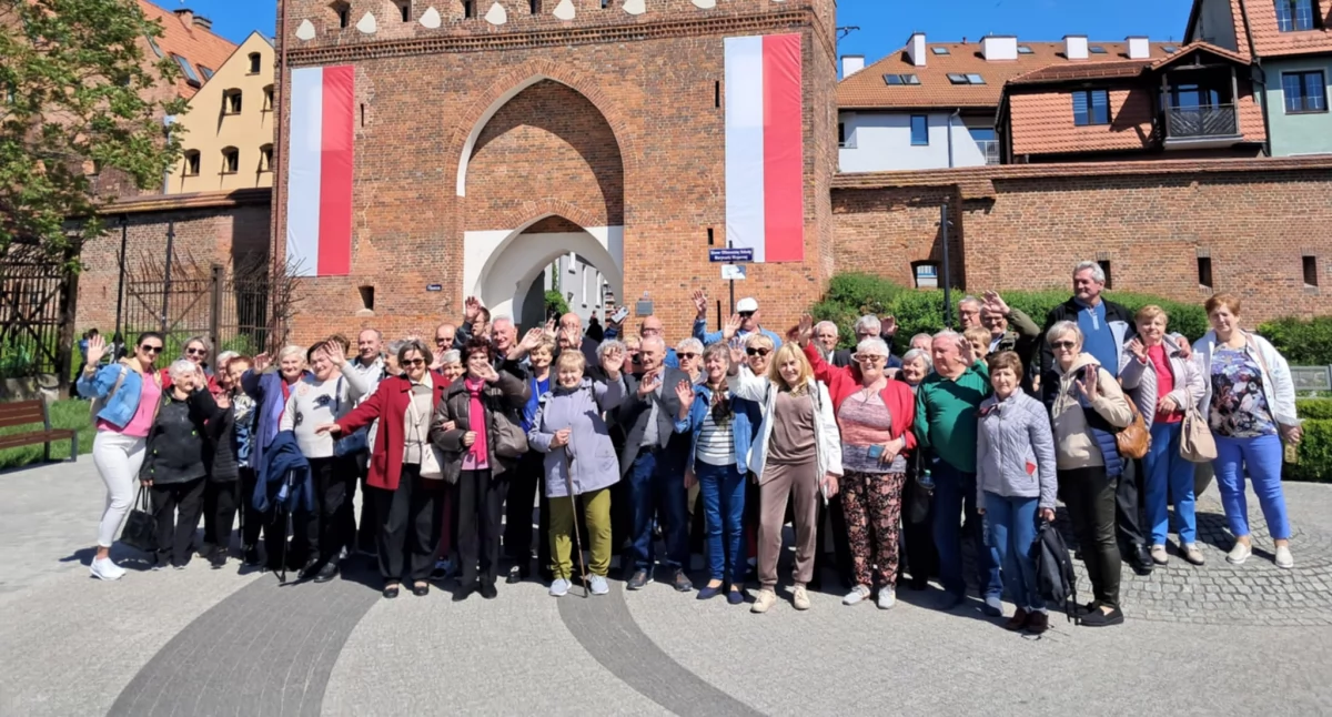 Seniorzy z Mirca odwiedzili Toruń