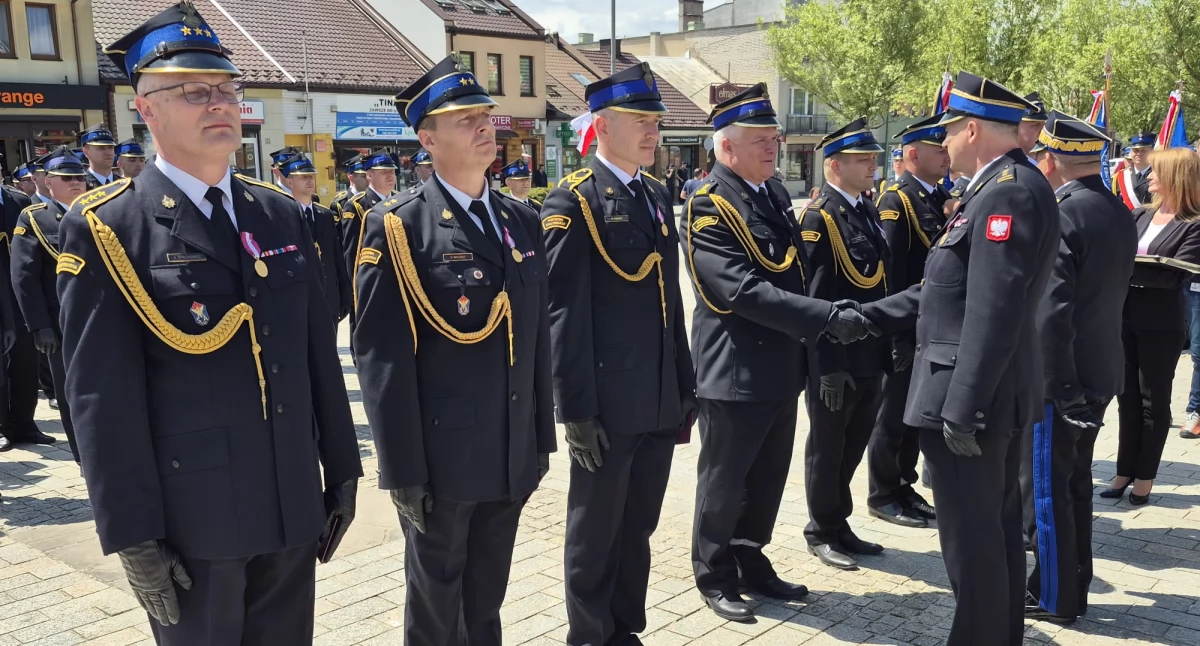 Wojewódzkie Obchody Dnia Strażaka w Starachowicach. Wyjątkowe święto i wielkie wyróżnienie