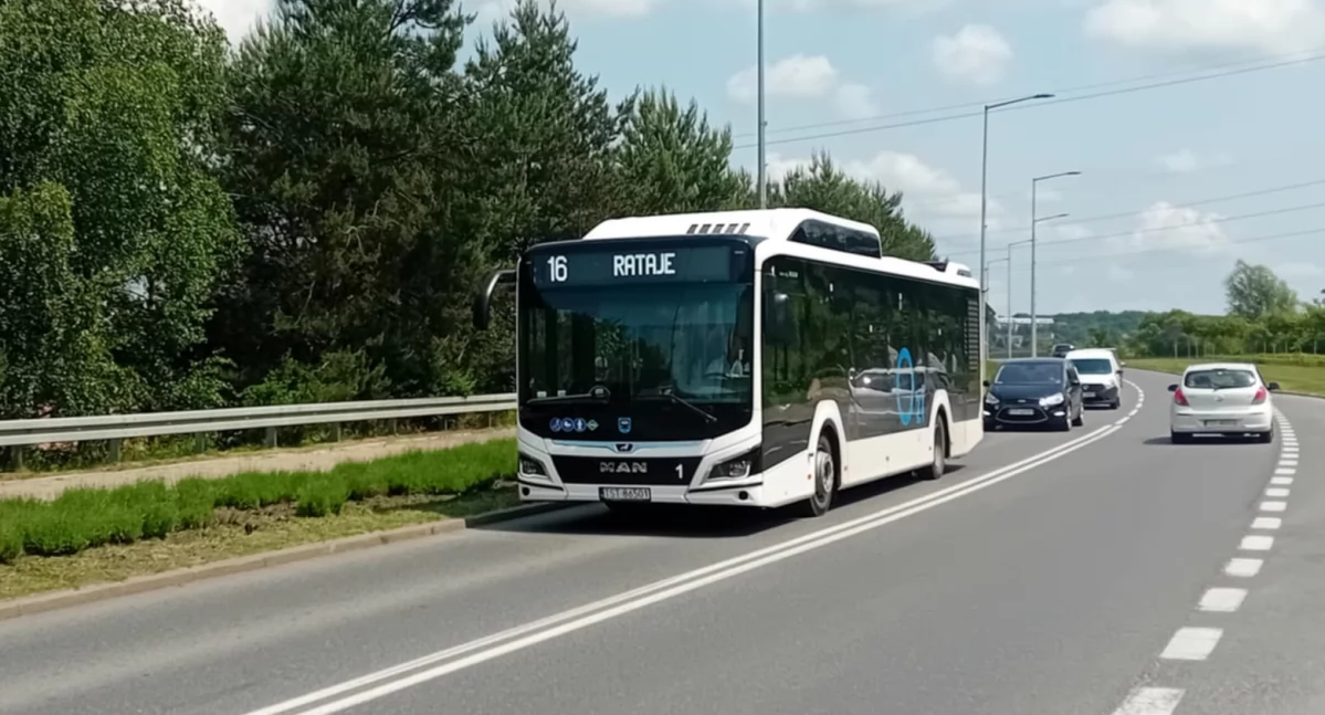 Autobus linii nr 16 jeździ już do Rataj, być może będzie do Wąchocka...