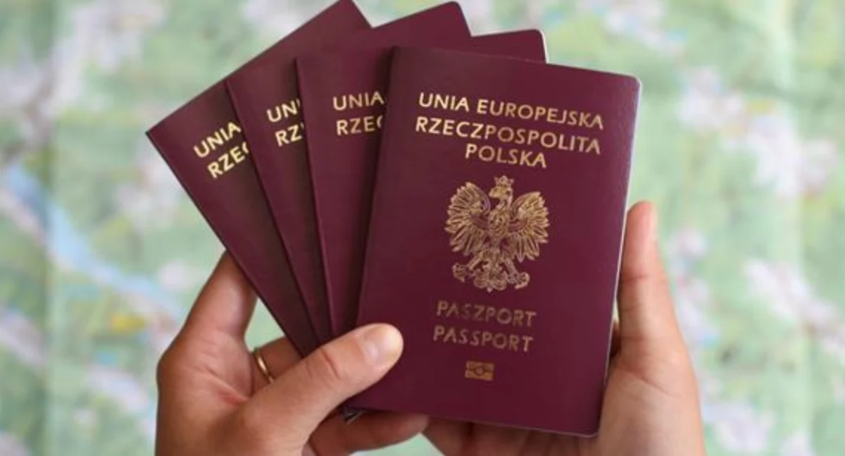 Ze Starachowic bliżej po paszporty
