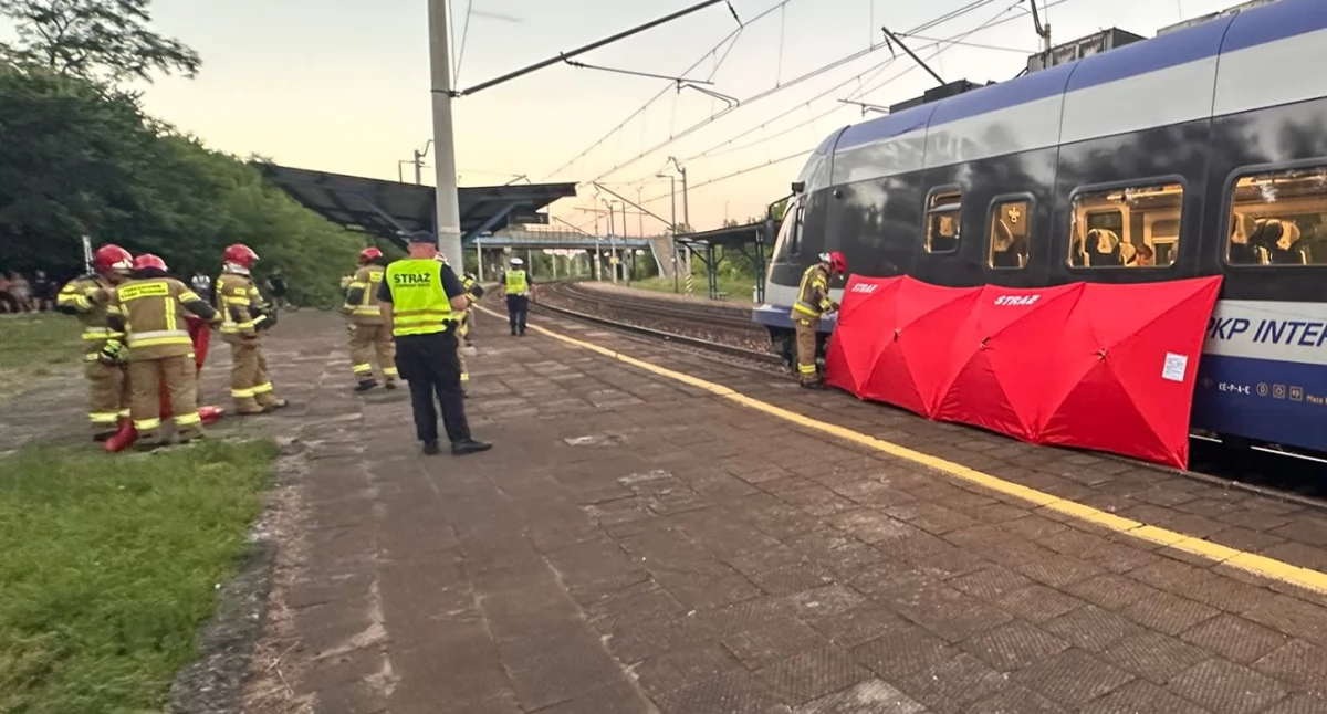 Tragedia na kolejowym peronie. Mężczyzna śmiertelnie potrącony przez pociąg