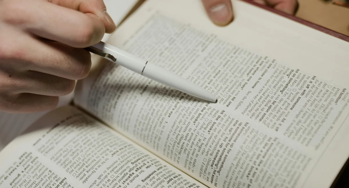 Słowa mają moc – O sztuce żonglowania znaczeniami