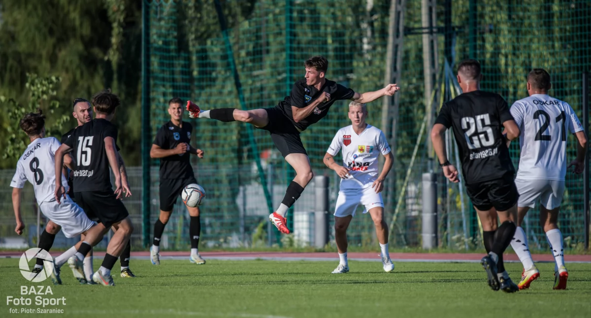 Fotogaleria ze sparingu pomiędzy SKS Oskar Przysucha - Star Starachowice!