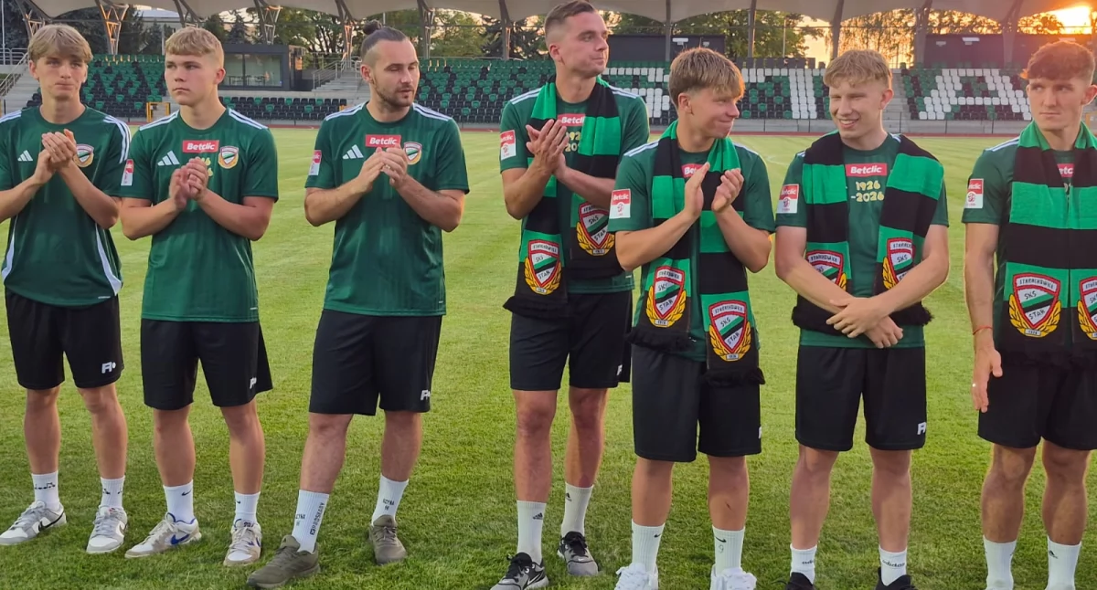 III-ligowa piłka wraca na Szkolną 14. Historyczny mecz na stadionie w Starachowicach