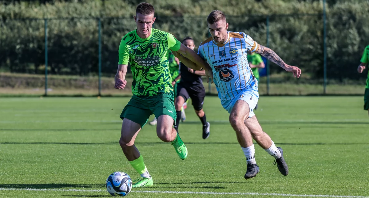 Udana inauguracja jesiennej odsłony sezonu w wykonaniu futbolistów Arki Pawłów. Trzy punkty zapewnił Bartosz Szydłowski