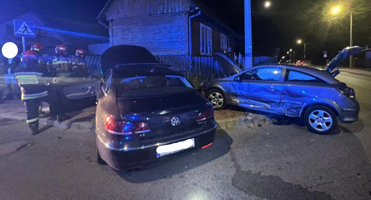 Wypadek w południowej części Starachowic. Dwie osoby poszkodowane, służby na miejscu zdarzenia