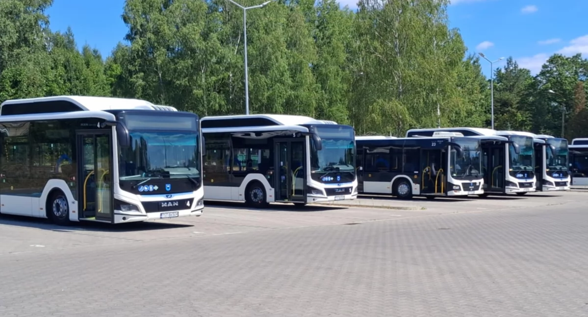 Flota MZK rośnie w siłę, na bazie trwa inwestycja
