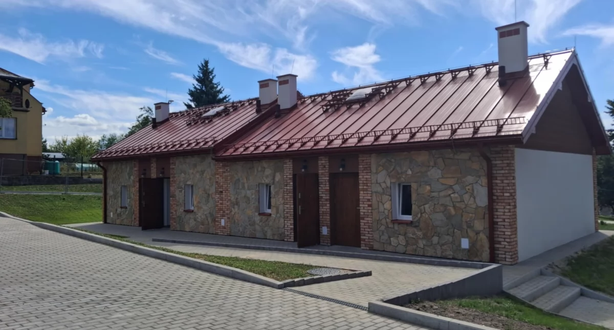 Kiedyś brzydkie komórki na opał, dziś nowe mieszkania w Starachowicach